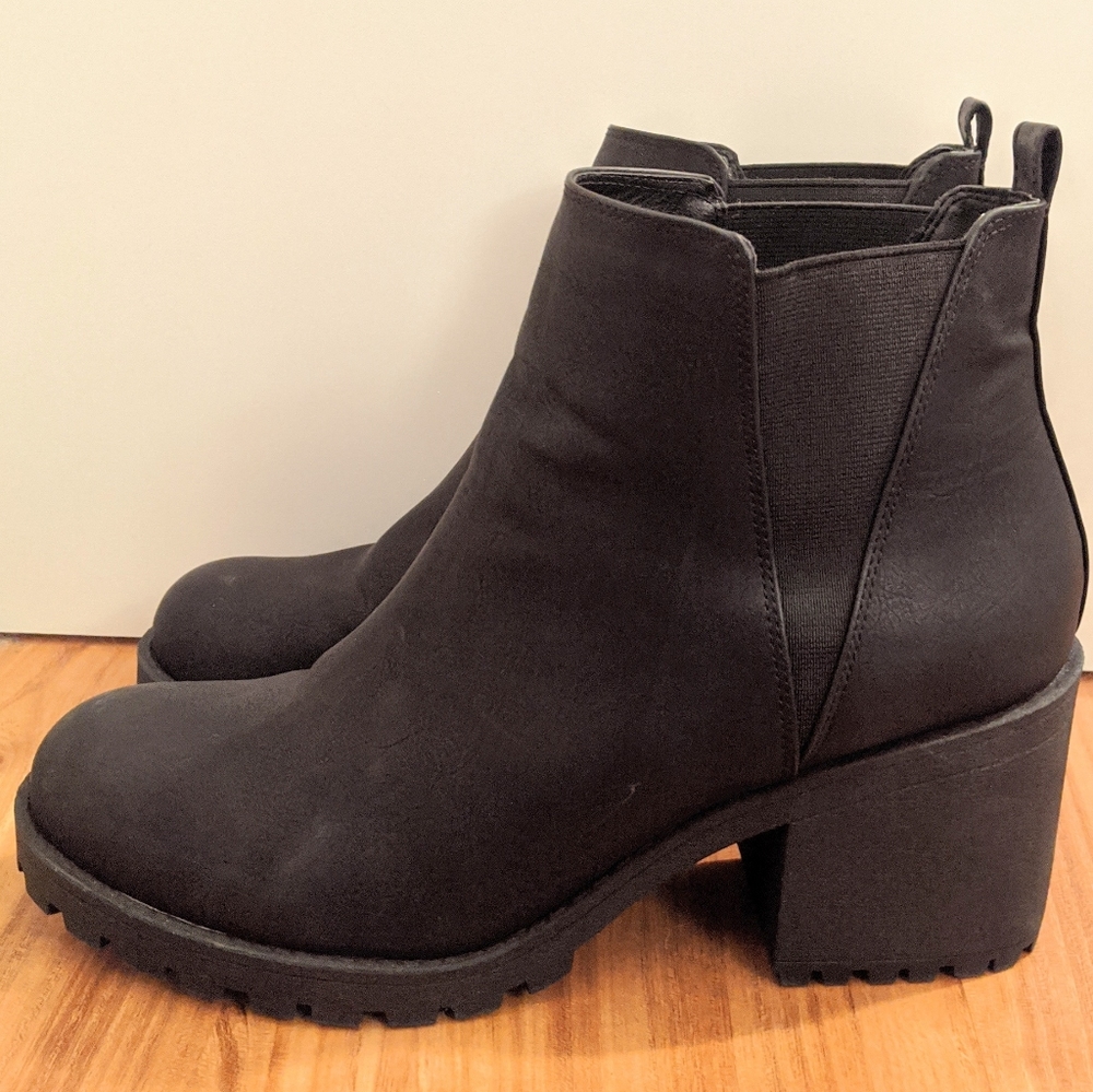 Chinese Laundry Black Booties